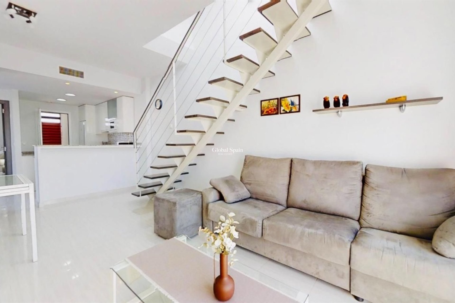 Resale - Apartment -
PUNTA PRIMA