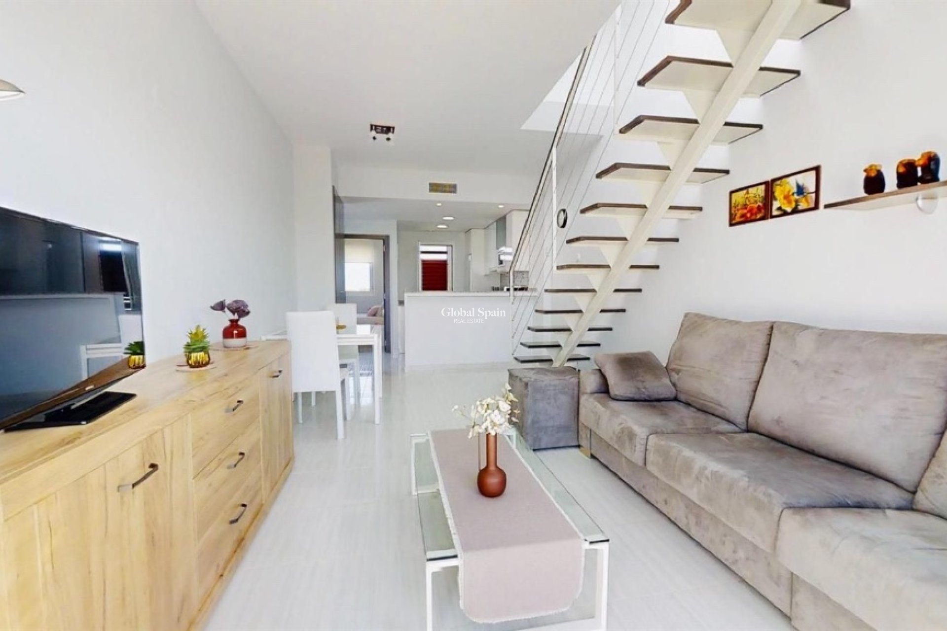 Resale - Apartment -
PUNTA PRIMA