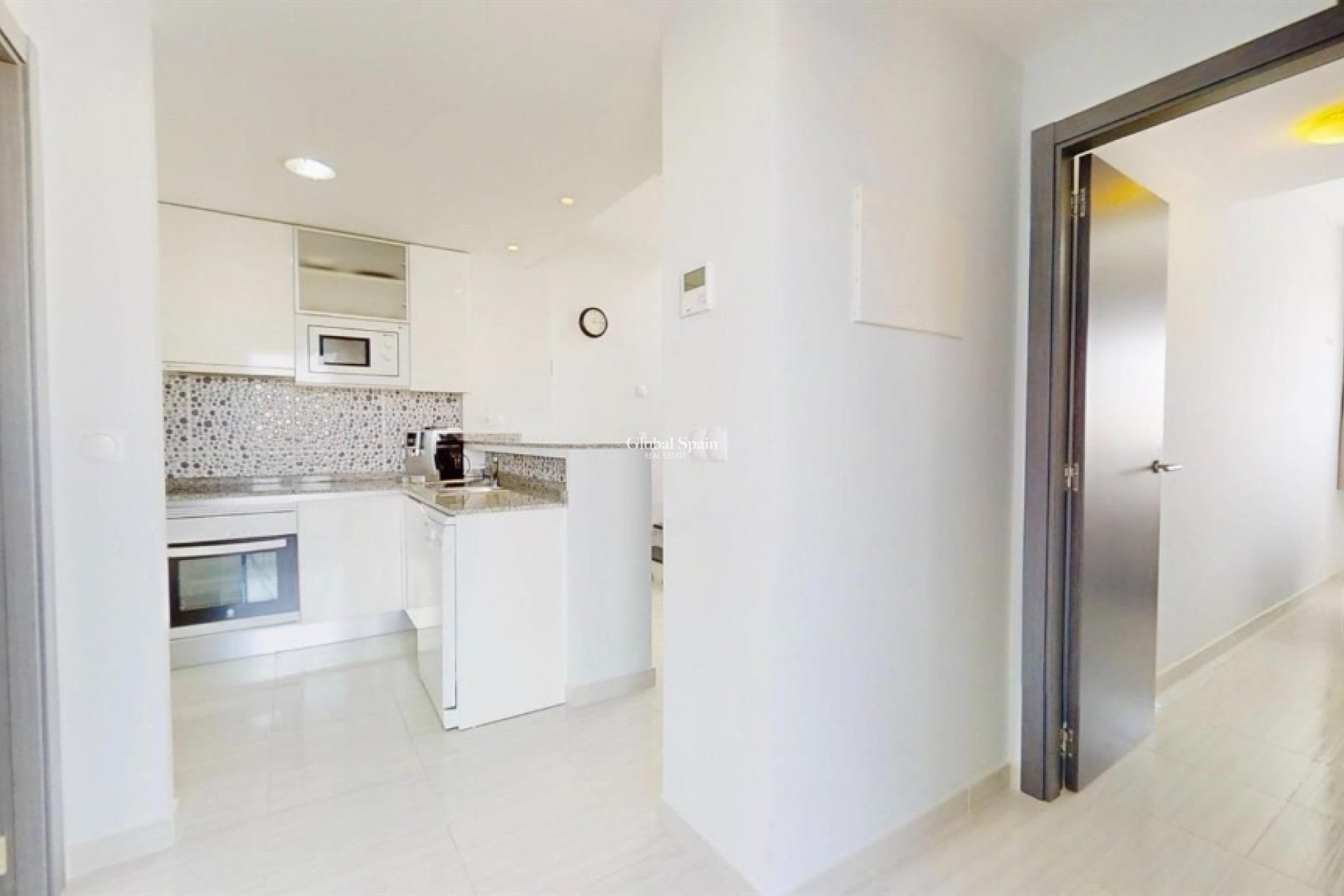 Resale - Apartment -
PUNTA PRIMA