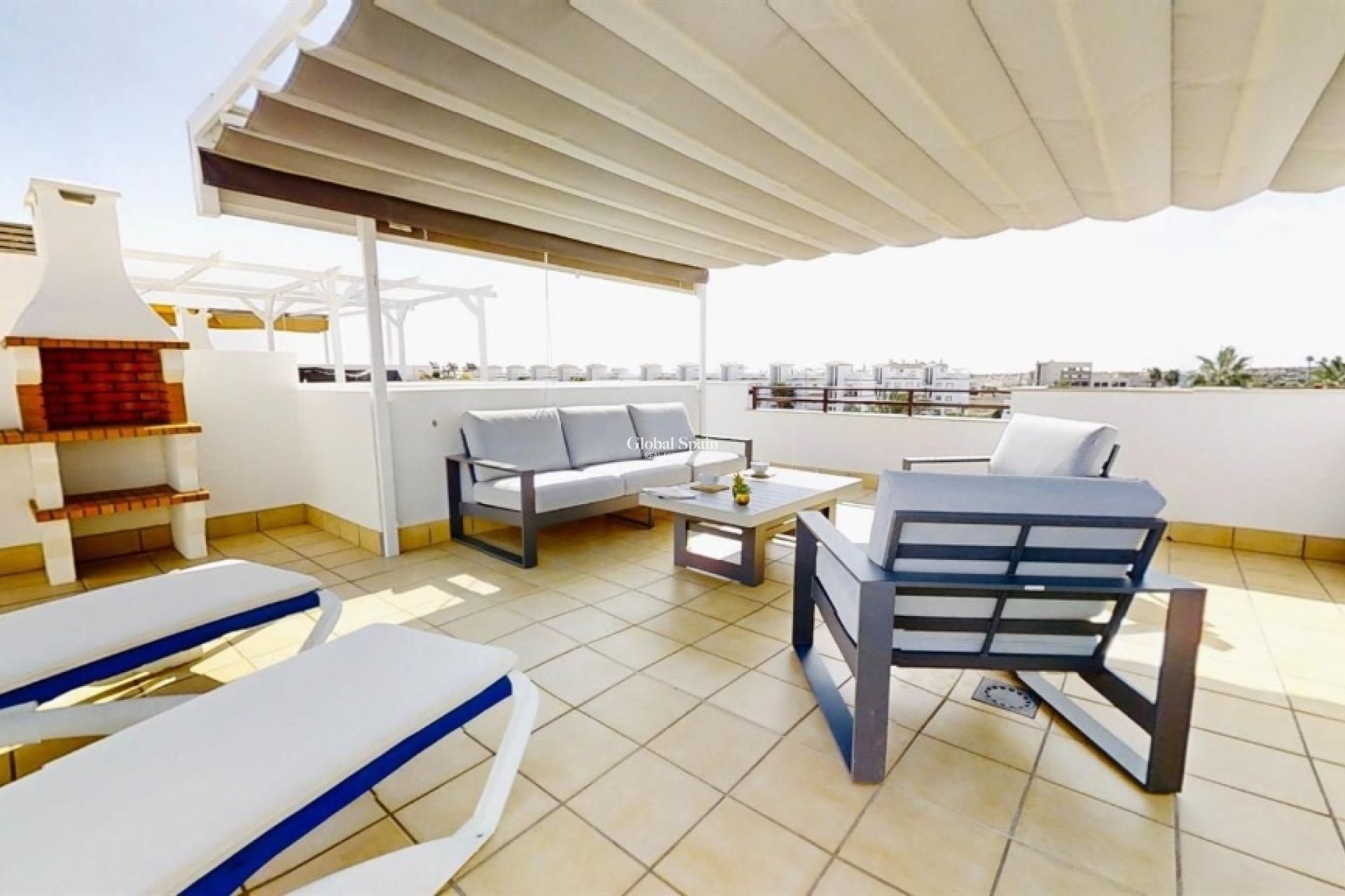 Resale - Apartment -
PUNTA PRIMA