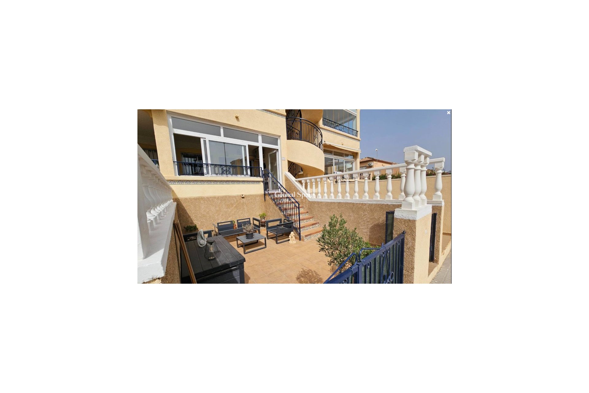 Resale - Apartment -
PUNTA PRIMA
