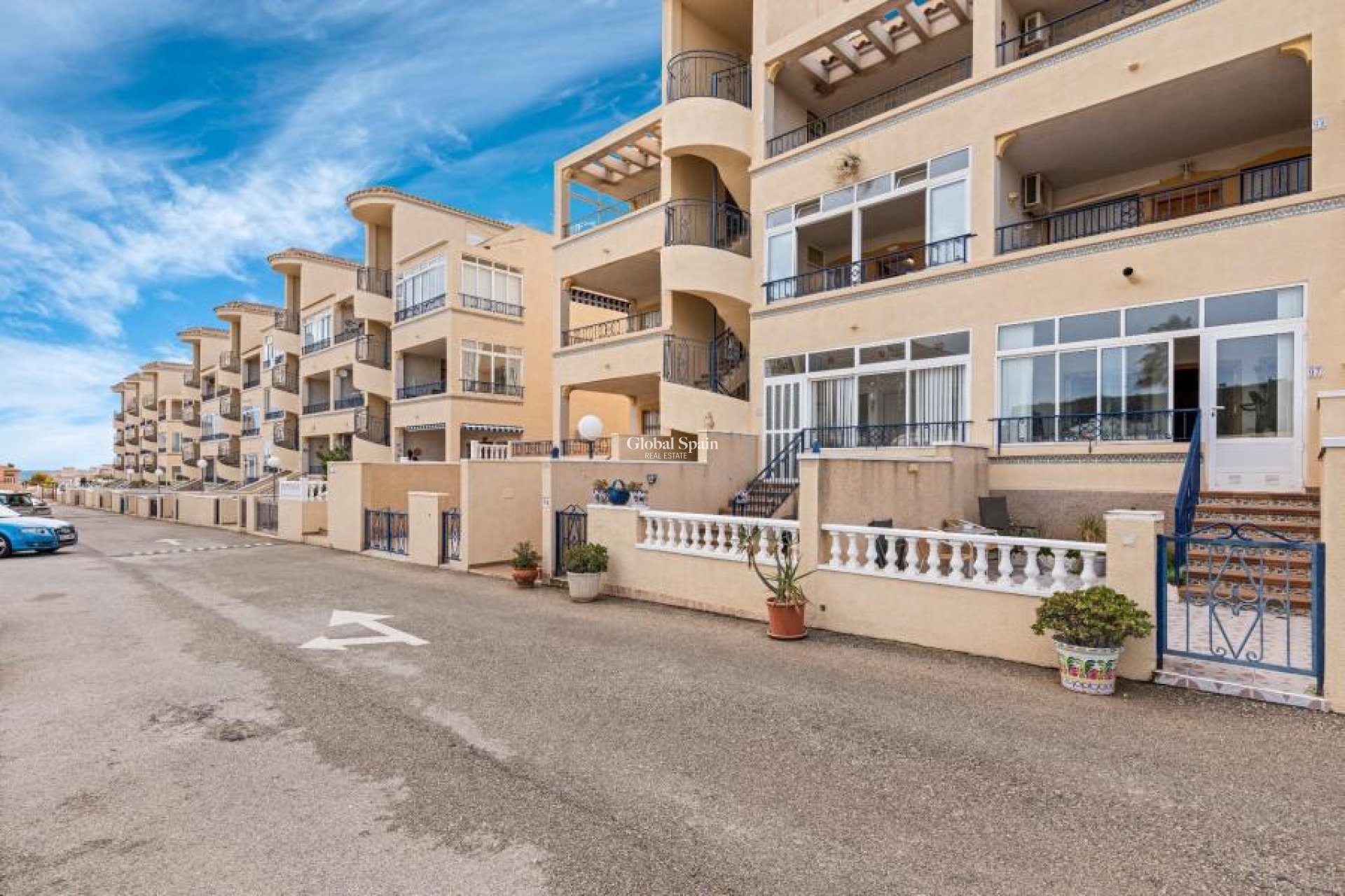 Resale - Apartment -
PUNTA PRIMA