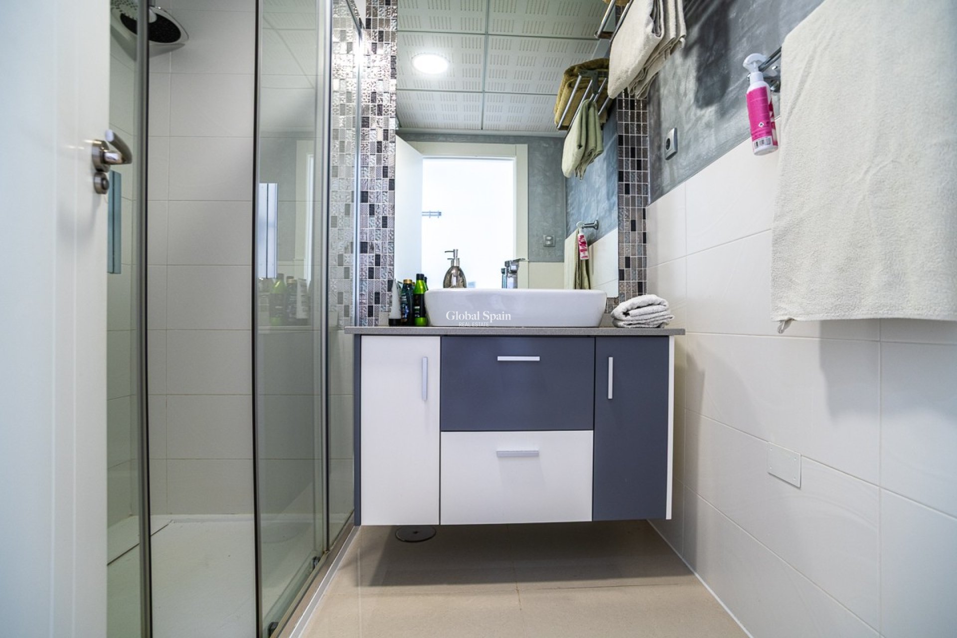 Resale - Apartment -
PUNTA PRIMA