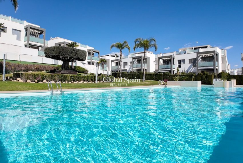 Resale - Apartment -
PUNTA PRIMA