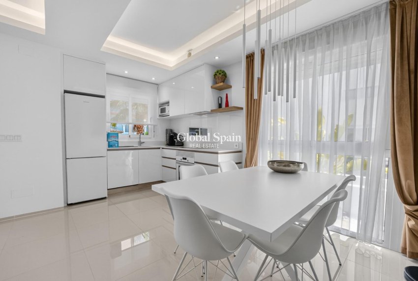 Resale - APARTMENT -
ROJALES - Cuidad Quesada