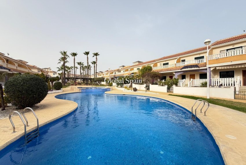 Resale - APARTMENT -
ROJALES - Doña Pepa