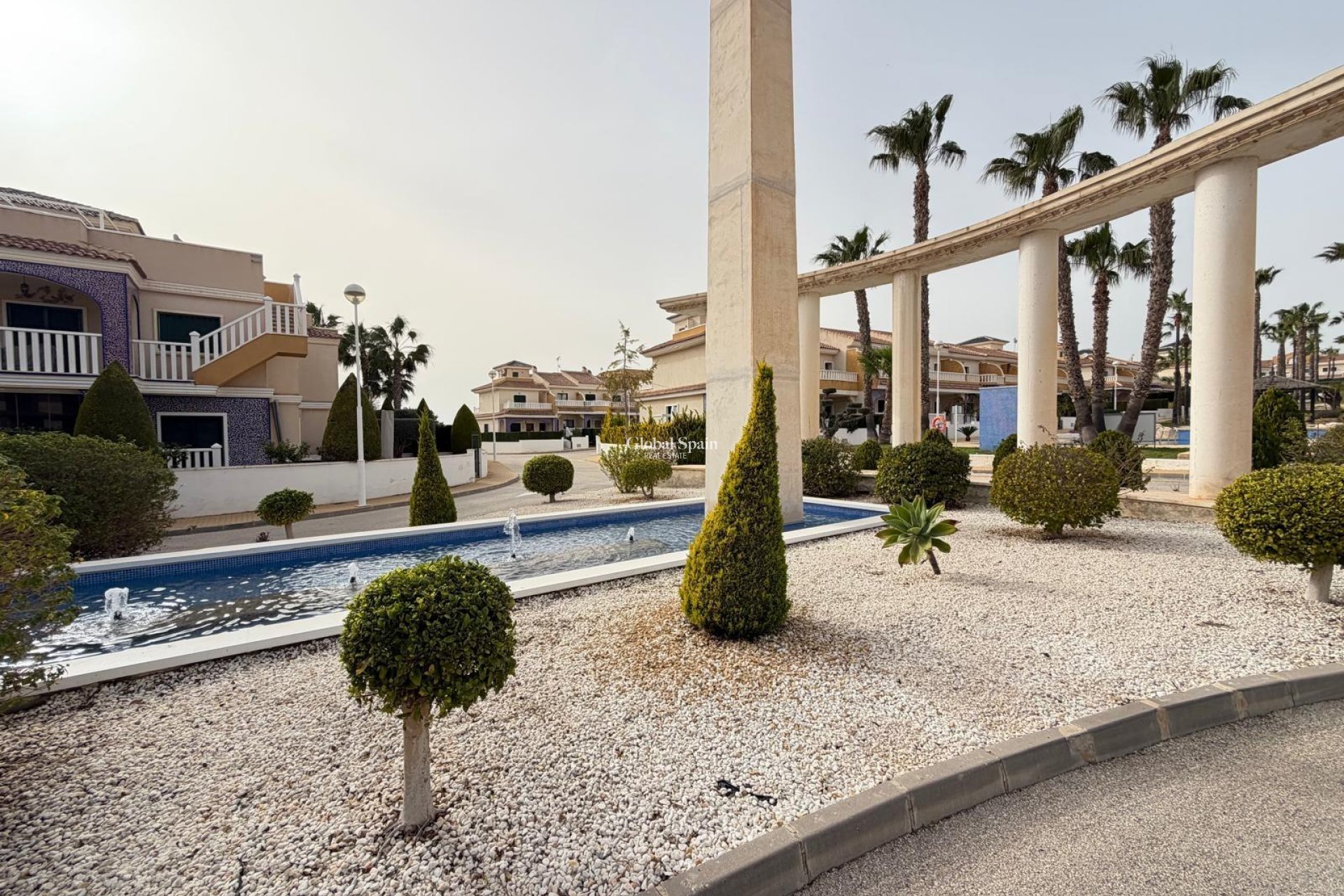 Resale - APARTMENT -
ROJALES - Doña Pepa