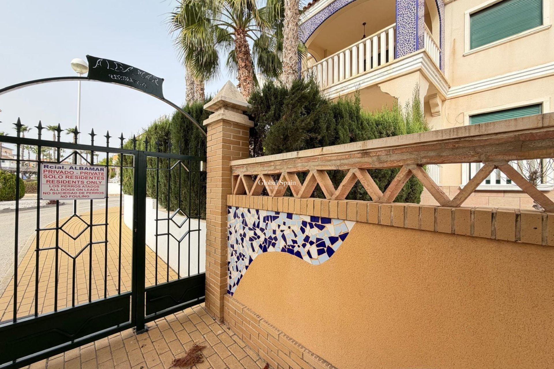 Resale - APARTMENT -
ROJALES - Doña Pepa