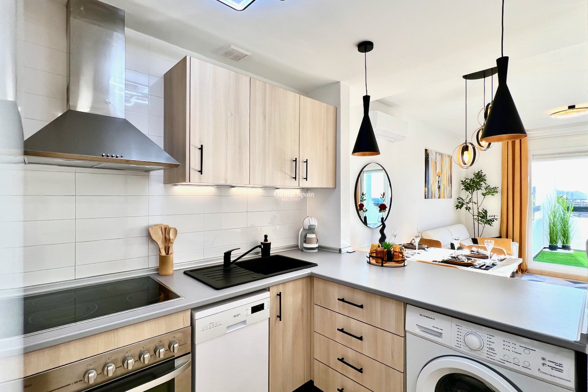 Resale - APARTMENT -
ROLDÁN - Inland