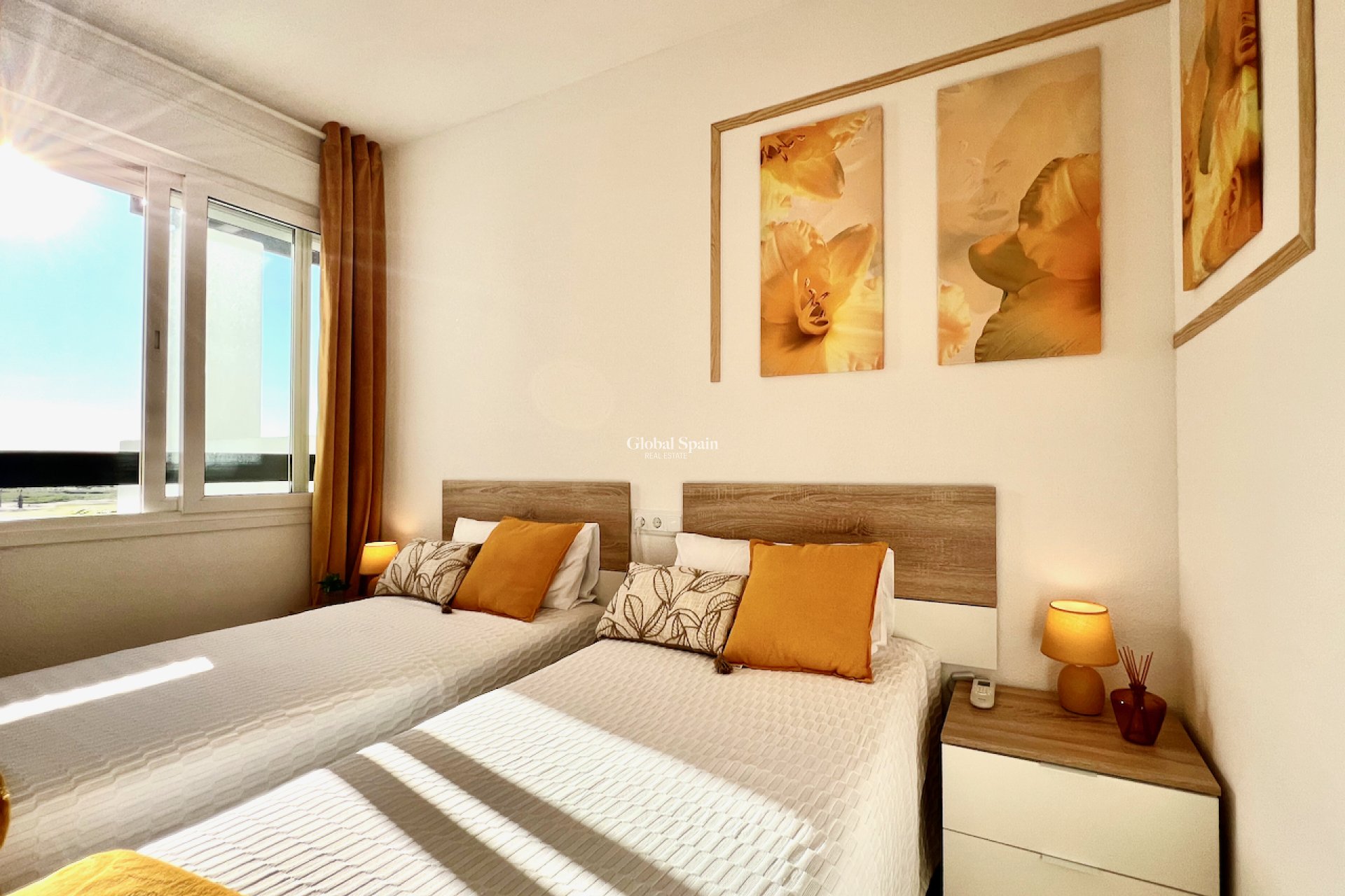 Resale - APARTMENT -
ROLDÁN - Inland