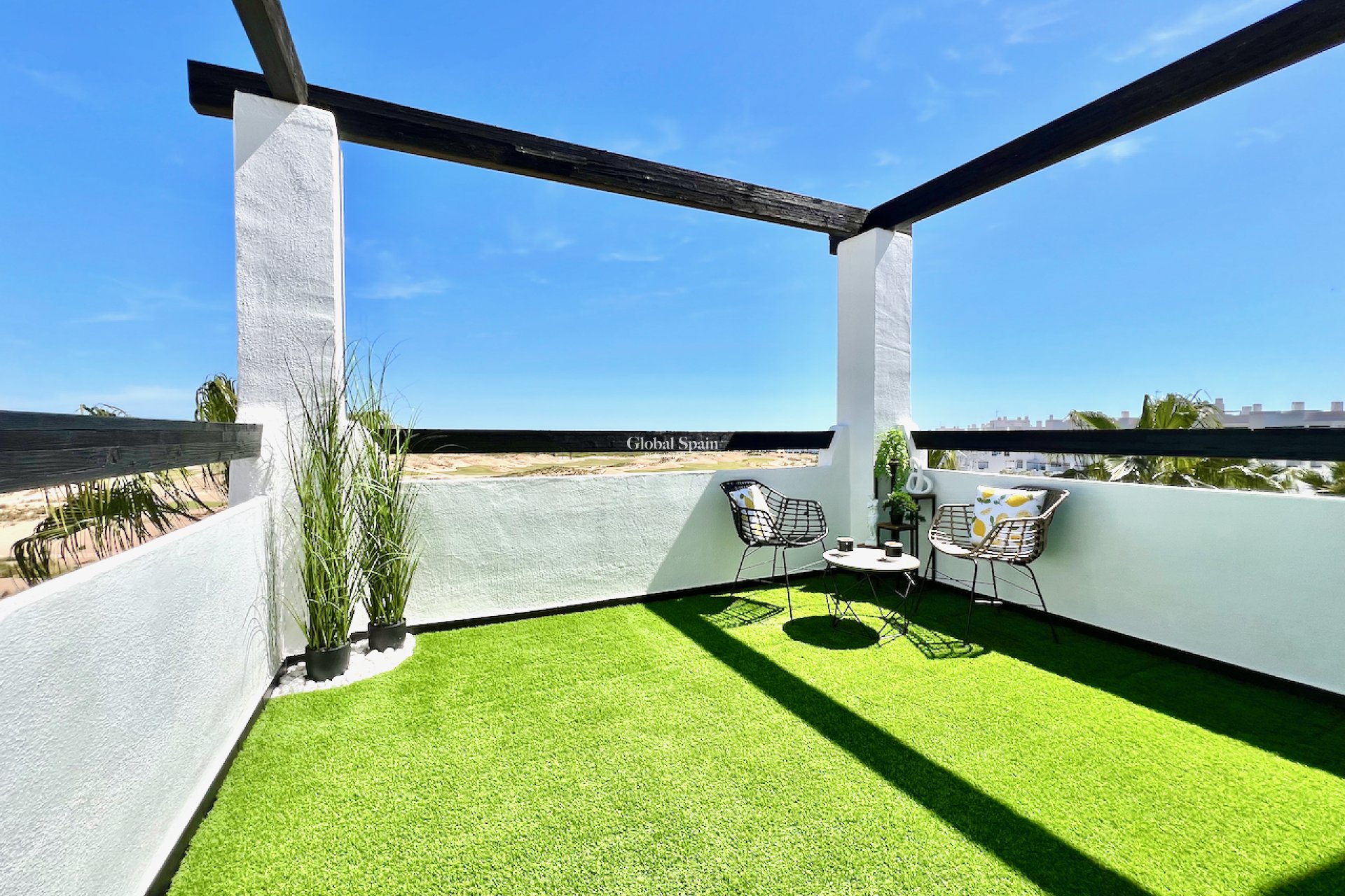 Resale - APARTMENT -
ROLDÁN - Inland