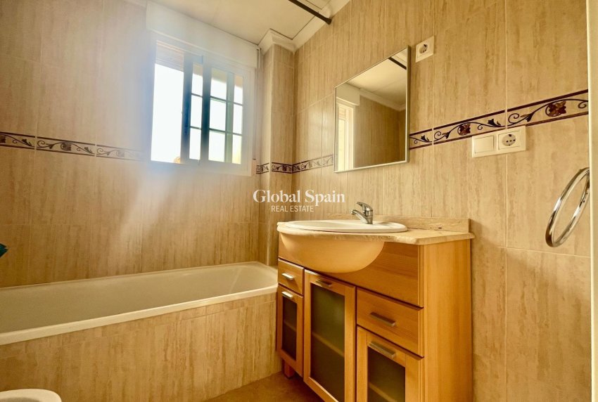 Resale - APARTMENT -
SAN FULGENCIO - LA MARINA