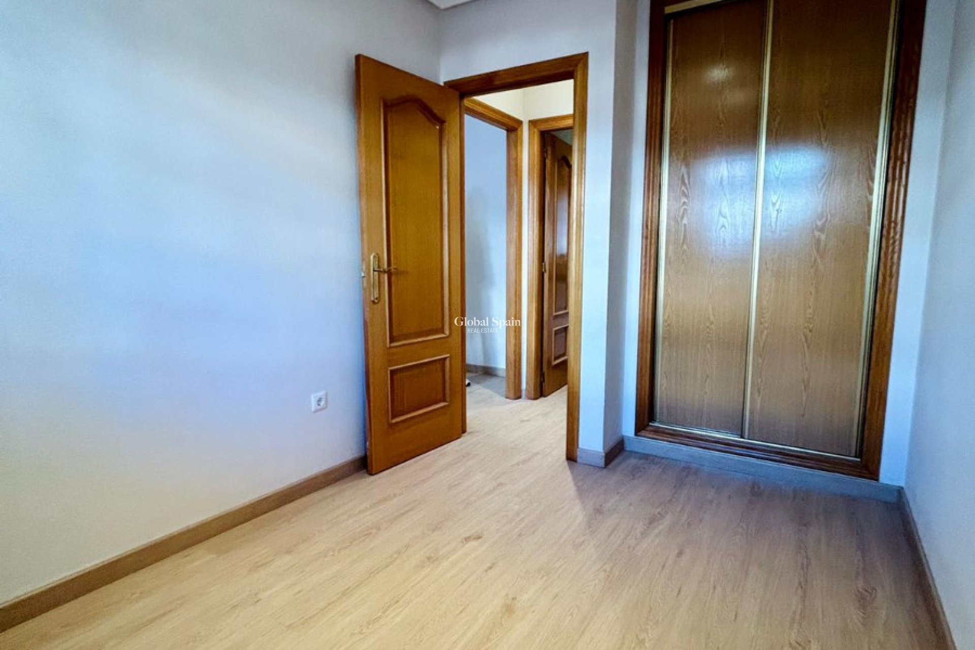 Resale - APARTMENT -
San Isidro - Inland
