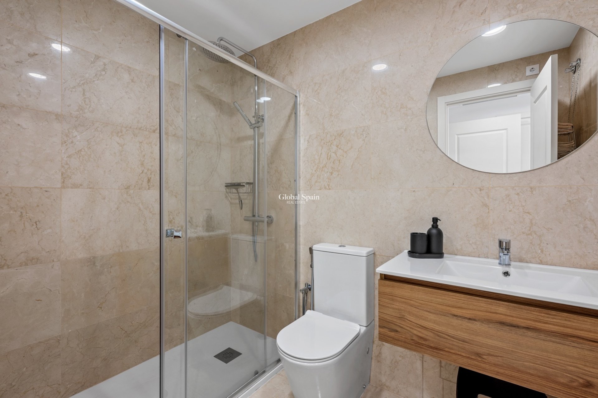 Resale - APARTMENT -
SAN JAVIER - Roda Golf