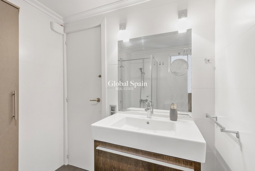 Resale - APARTMENT -
SAN JUAN DE ALICANTE - Costa Blanca