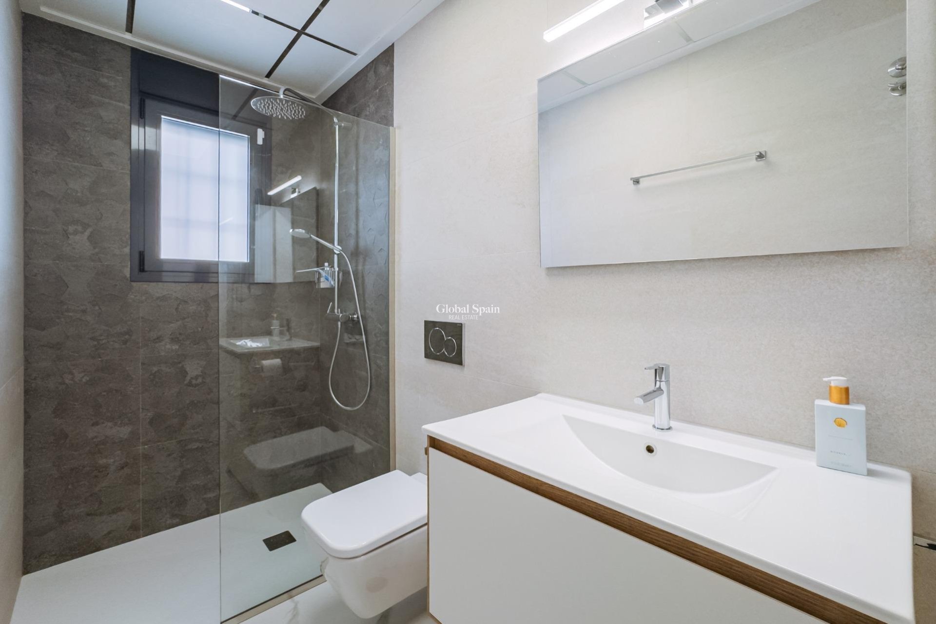 Resale - APARTMENT -
SAN MIGUEL DE SALINAS - Bellavista