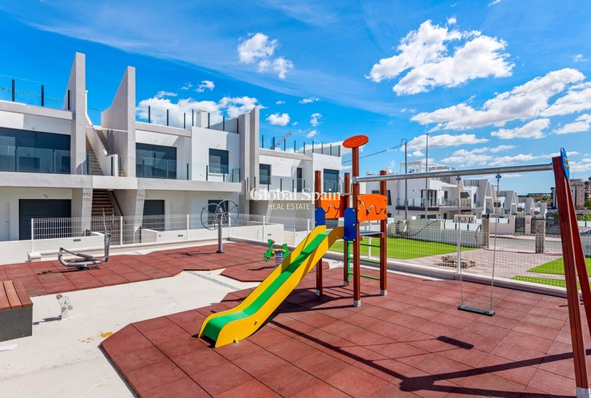 Resale - APARTMENT -
SAN MIGUEL DE SALINAS - Costa Blanca South