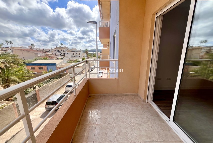 Resale - APARTMENT -
SAN MIGUEL DE SALINAS - Inland