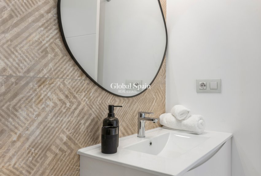 Resale - APARTMENT -
SAN MIGUEL DE SALINAS - Inland