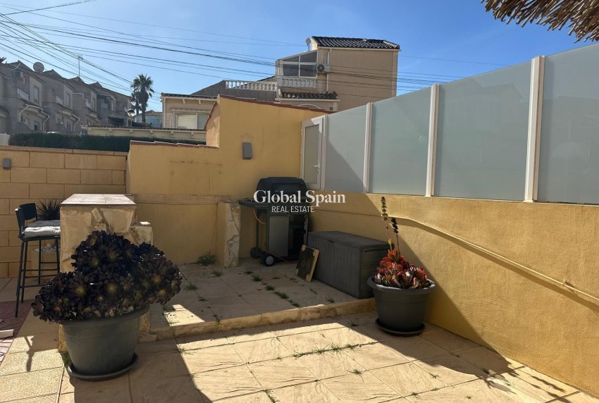 Resale - APARTMENT -
SAN MIGUEL DE SALINAS - Inland