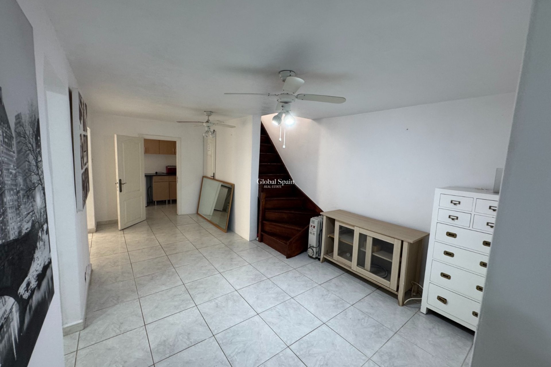 Resale - APARTMENT -
SAN MIGUEL DE SALINAS - Inland