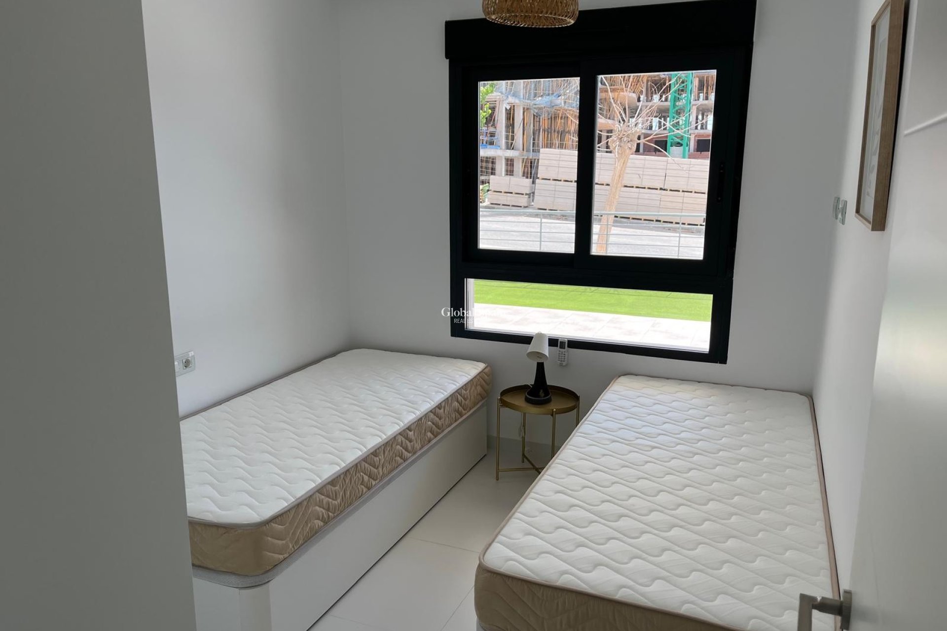 Resale - APARTMENT -
SAN MIGUEL DE SALINAS - Inland