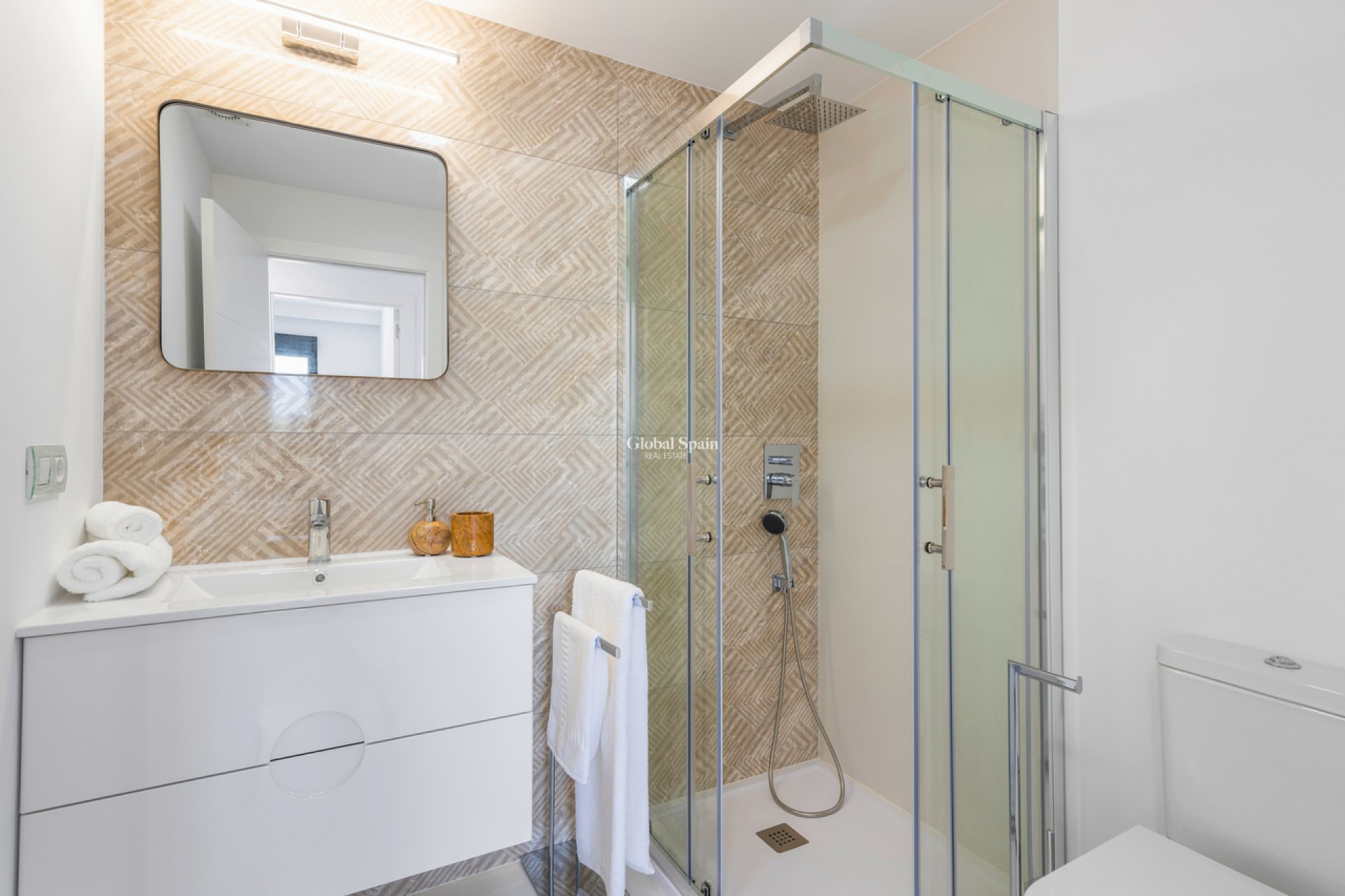 Resale - APARTMENT -
SAN MIGUEL DE SALINAS - Inland