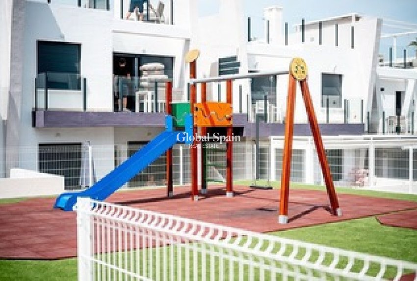 Resale - APARTMENT -
SAN MIGUEL DE SALINAS - Inland