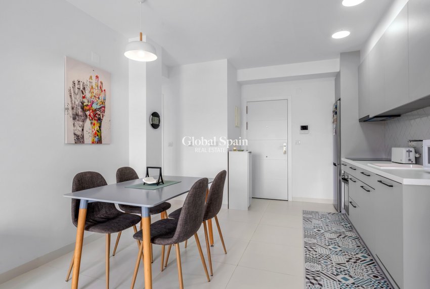 Resale - APARTMENT -
SAN MIGUEL DE SALINAS - Inland