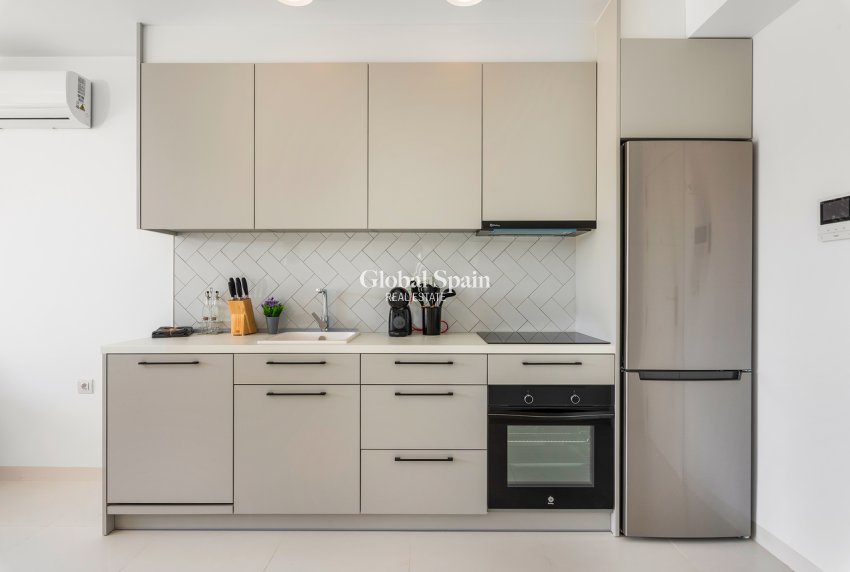 Resale - APARTMENT -
SAN MIGUEL DE SALINAS - Inland