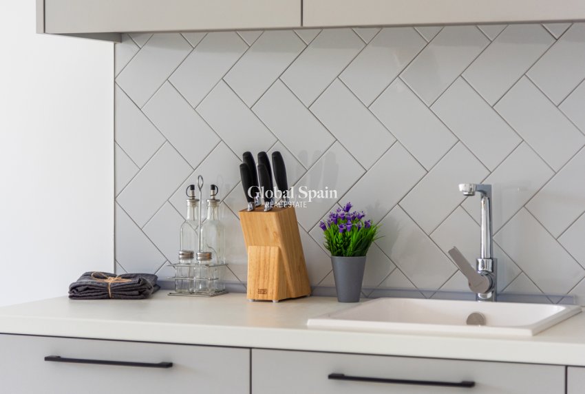 Resale - APARTMENT -
SAN MIGUEL DE SALINAS - Inland