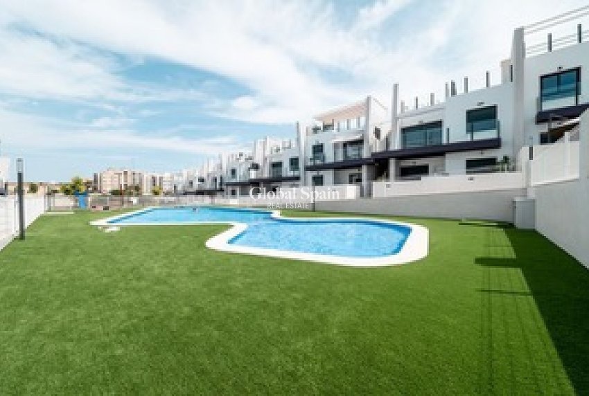 Resale - APARTMENT -
SAN MIGUEL DE SALINAS - Inland