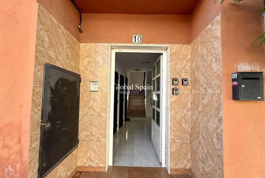Resale - APARTMENT -
SAN MIGUEL DE SALINAS - Inland