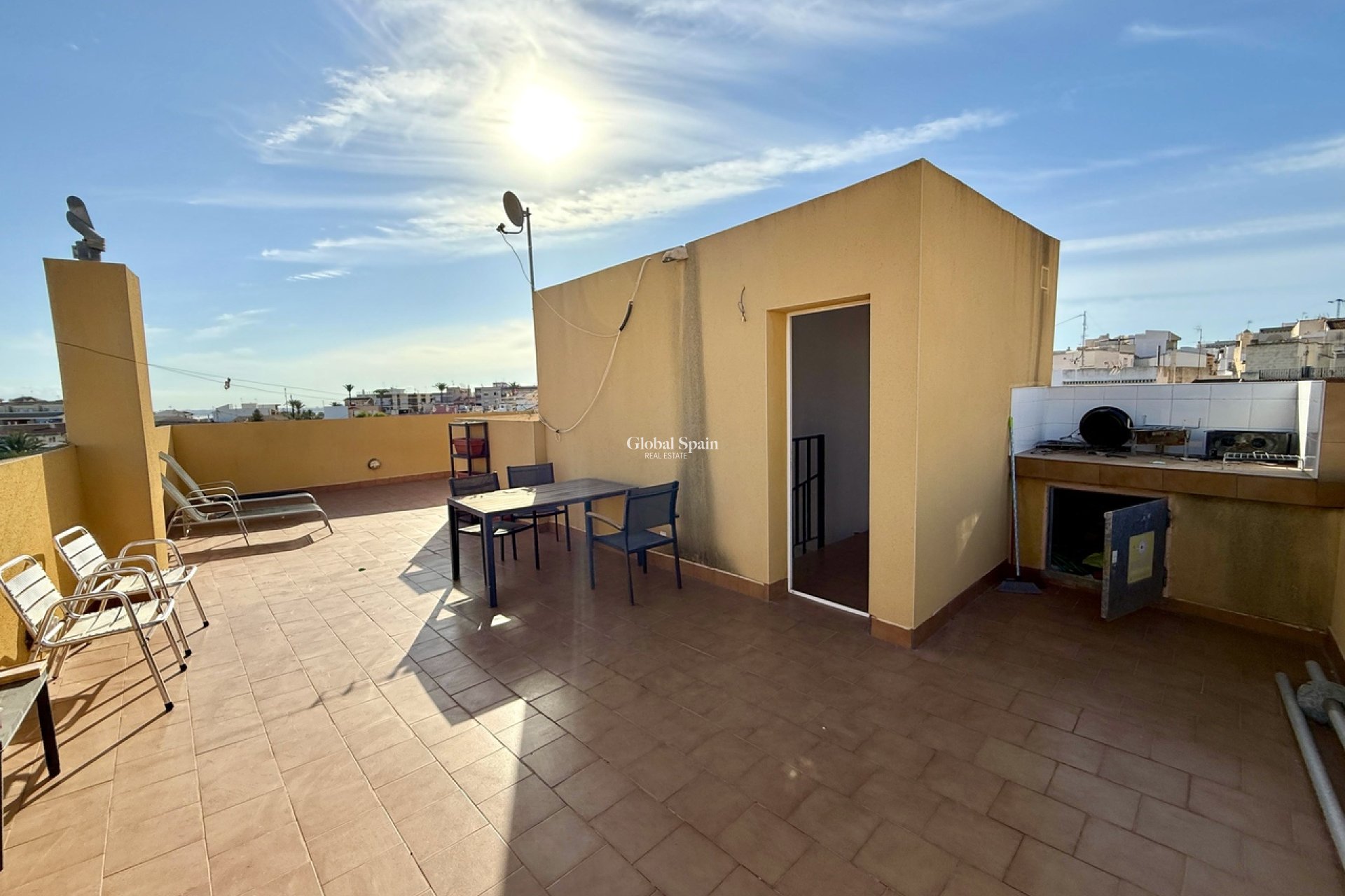 Resale - APARTMENT -
SAN MIGUEL DE SALINAS - Inland