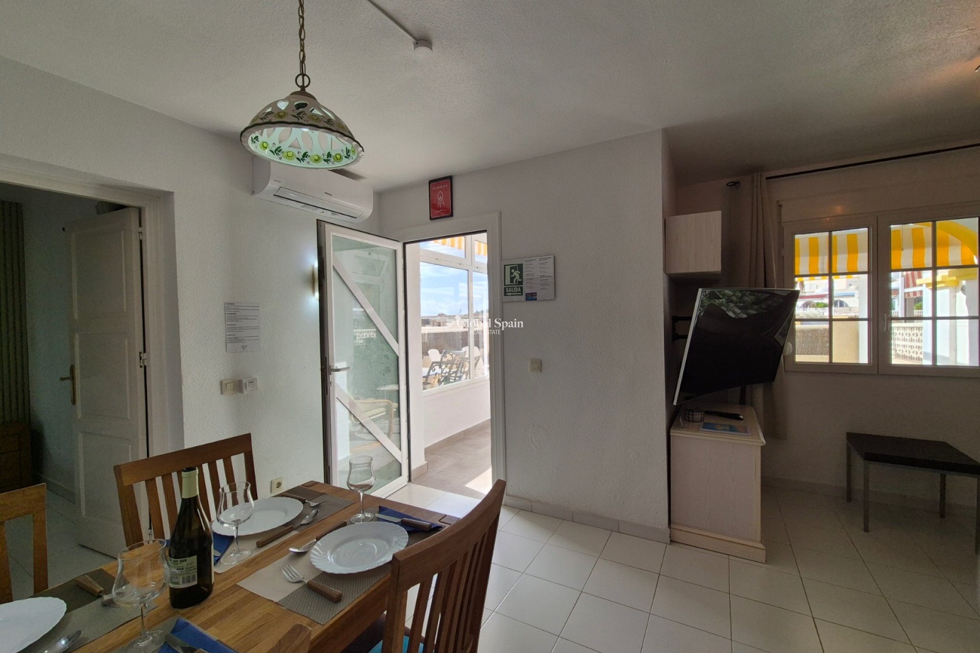 Resale - APARTMENT -
SAN MIGUEL DE SALINAS - Inland