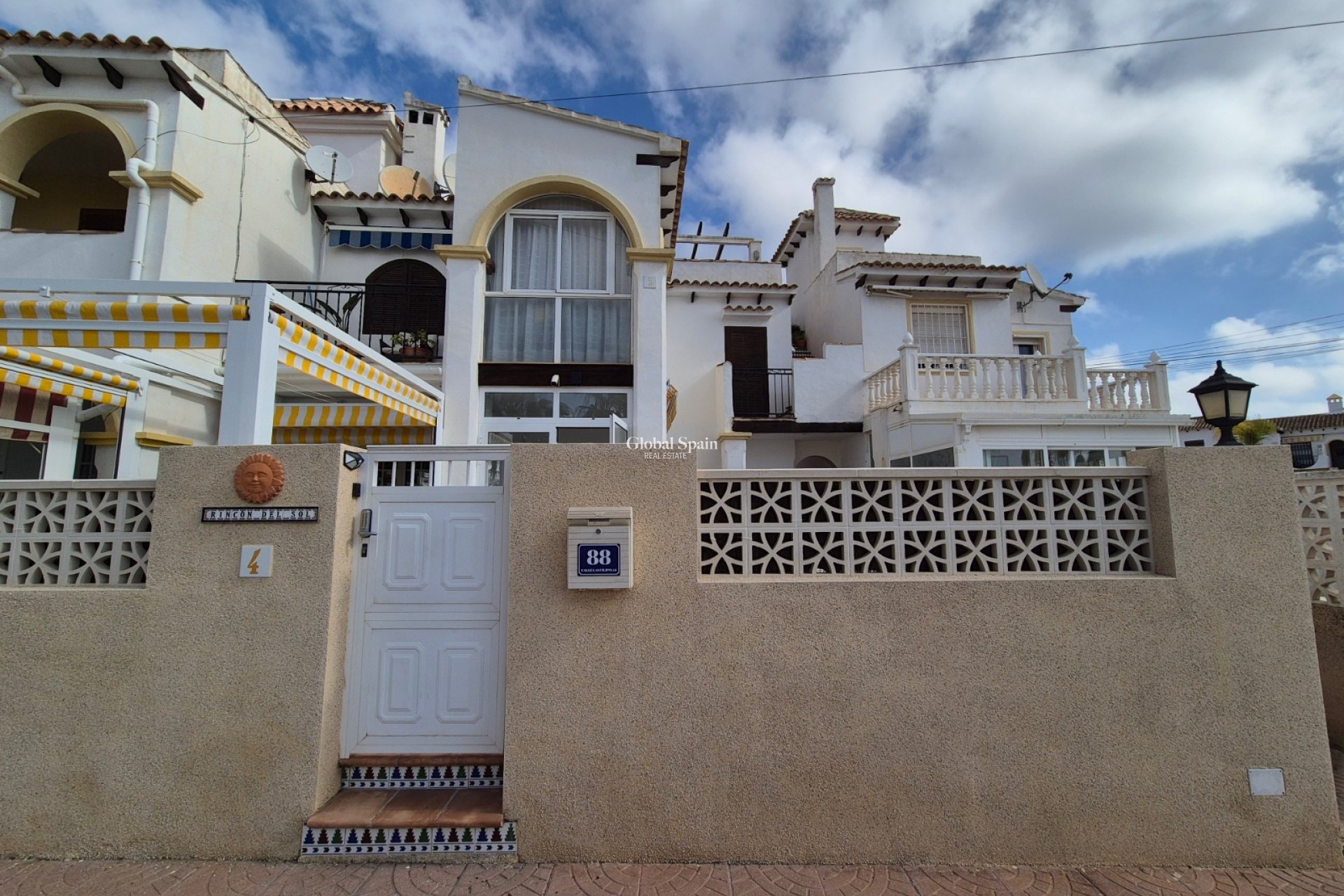 Resale - APARTMENT -
SAN MIGUEL DE SALINAS - Inland