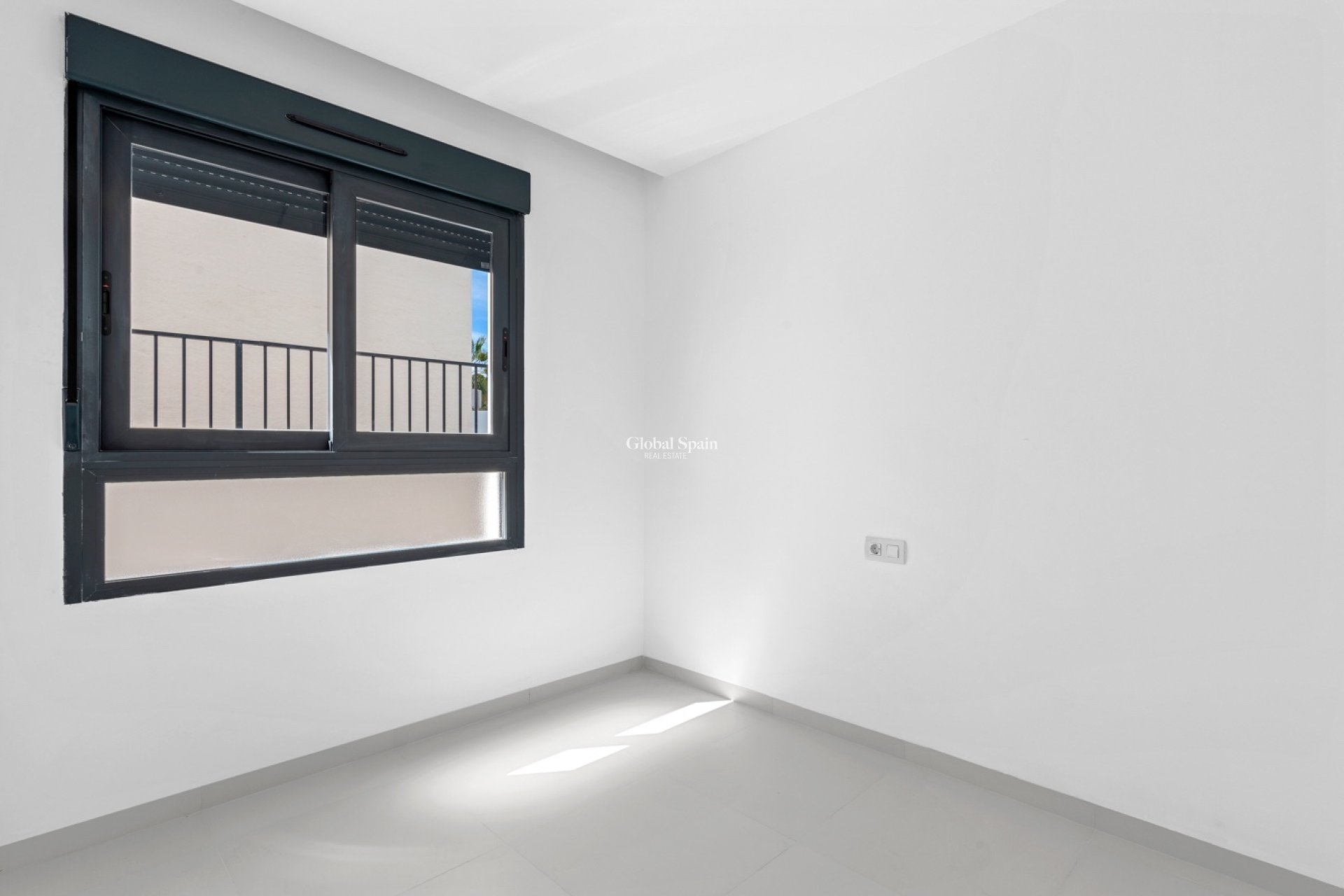 Resale - APARTMENT -
SAN MIGUEL DE SALINAS - Inland