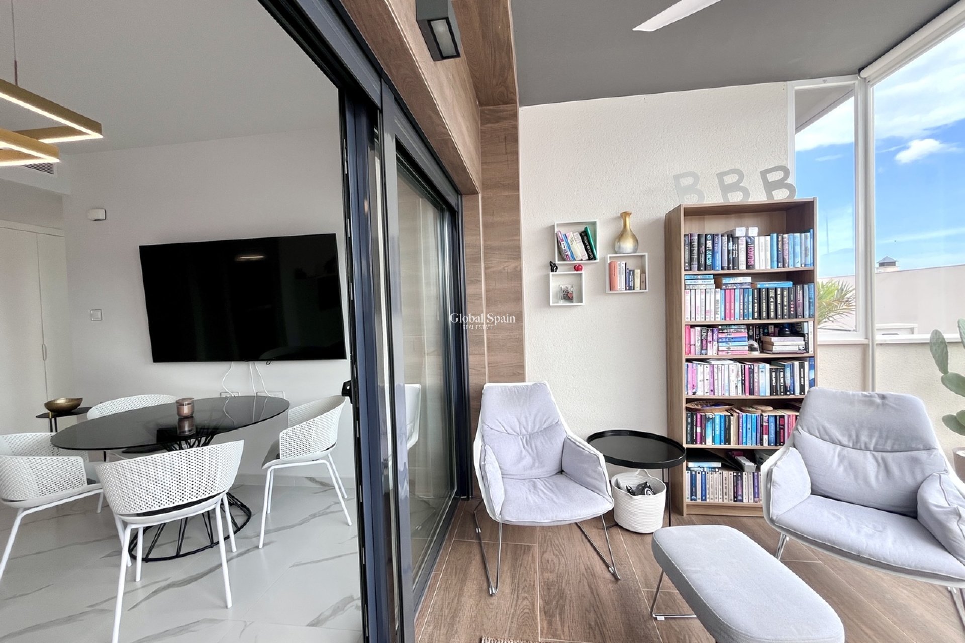 Resale - APARTMENT -
SAN MIGUEL DE SALINAS - Inland