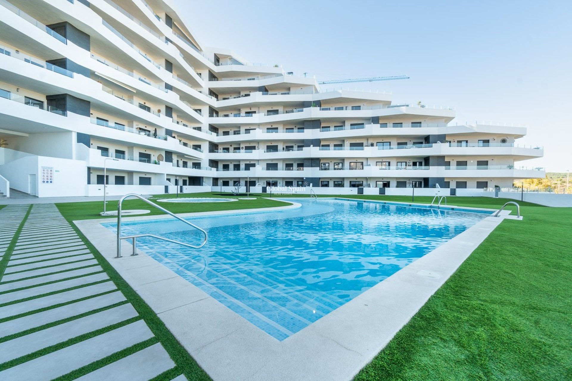 Resale - APARTMENT -
SAN MIGUEL DE SALINAS - Inland