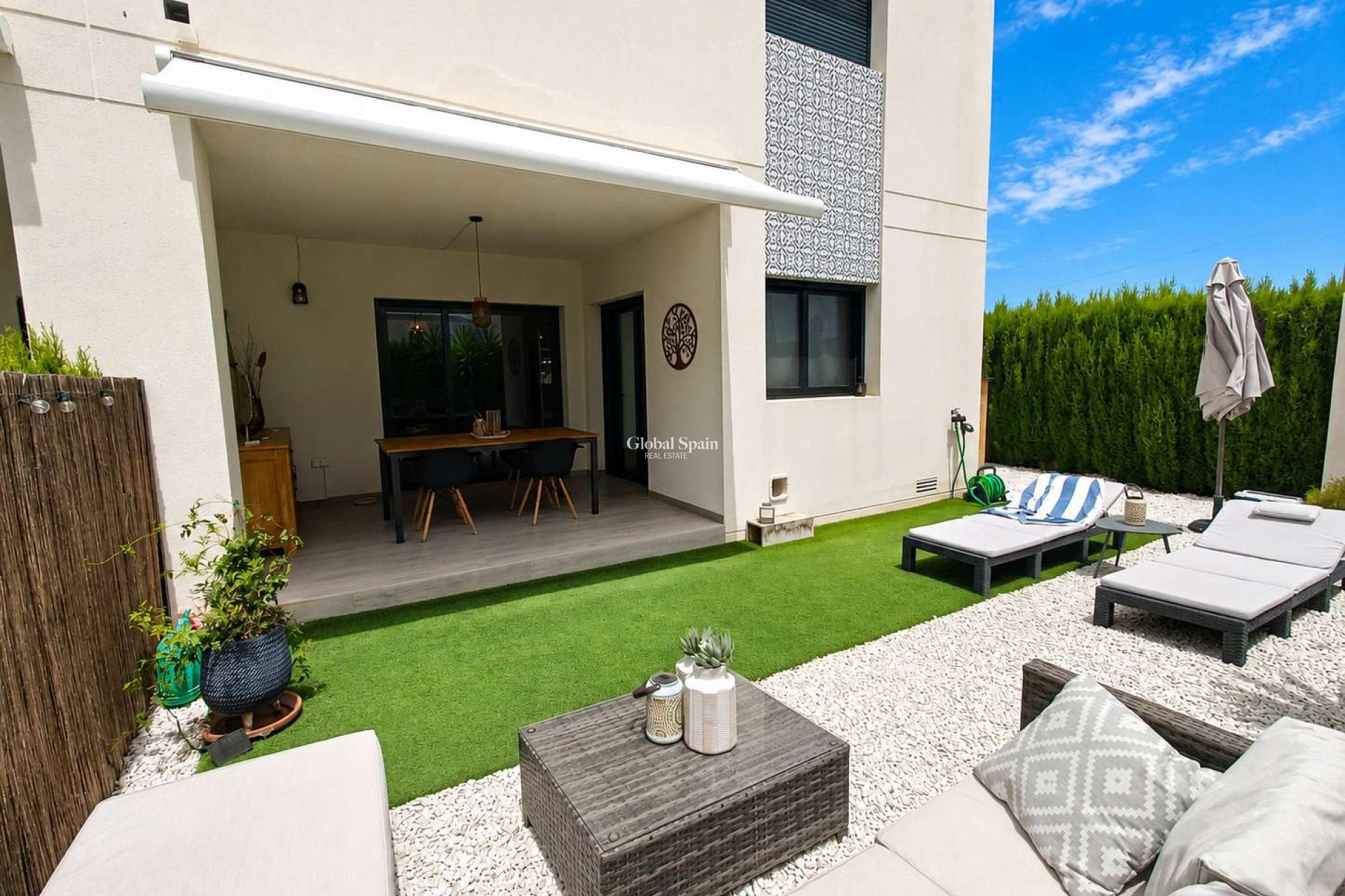 Resale - APARTMENT -
SAN MIGUEL DE SALINAS - Las Comunicaciones