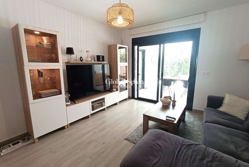 Resale - APARTMENT -
SAN MIGUEL DE SALINAS - Las Comunicaciones