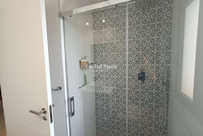 Resale - APARTMENT -
SAN MIGUEL DE SALINAS - Las Comunicaciones