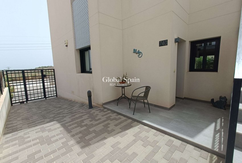Resale - APARTMENT -
SAN MIGUEL DE SALINAS - Las Comunicaciones