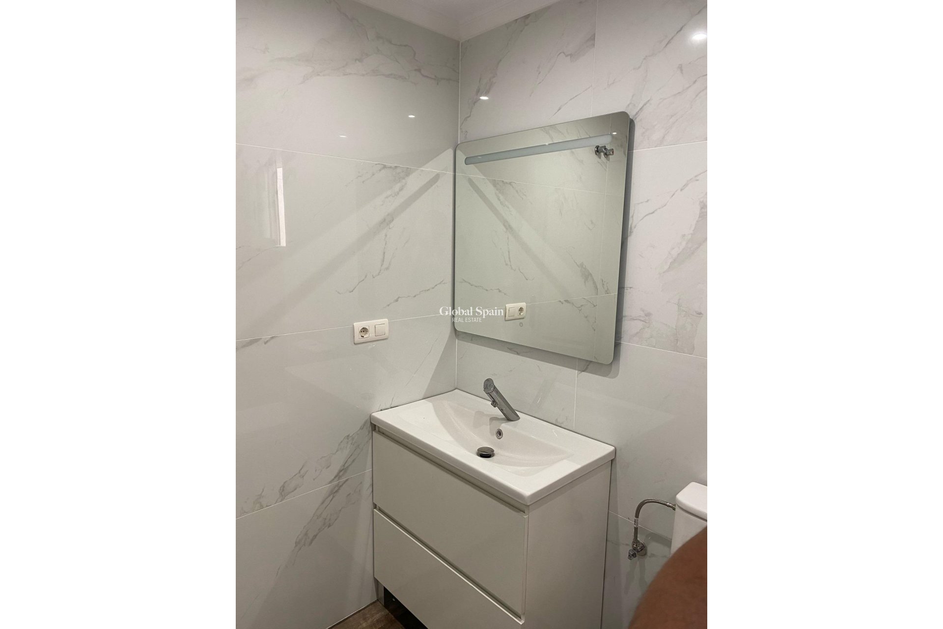 Resale - APARTMENT -
SAN MIGUEL DE SALINAS - Pueblo 9