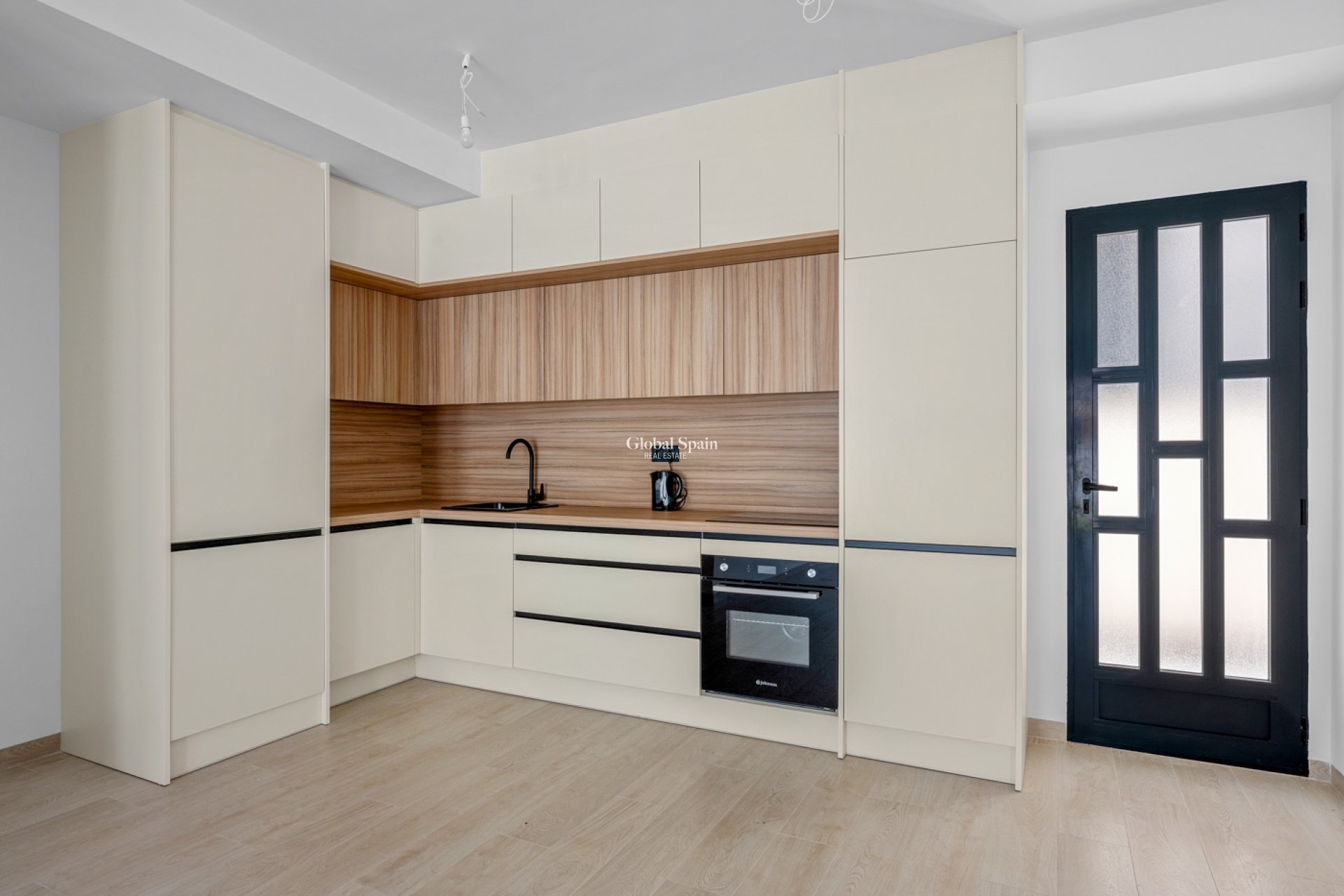 Resale - APARTMENT -
SAN MIGUEL DE SALINAS - San Miguel