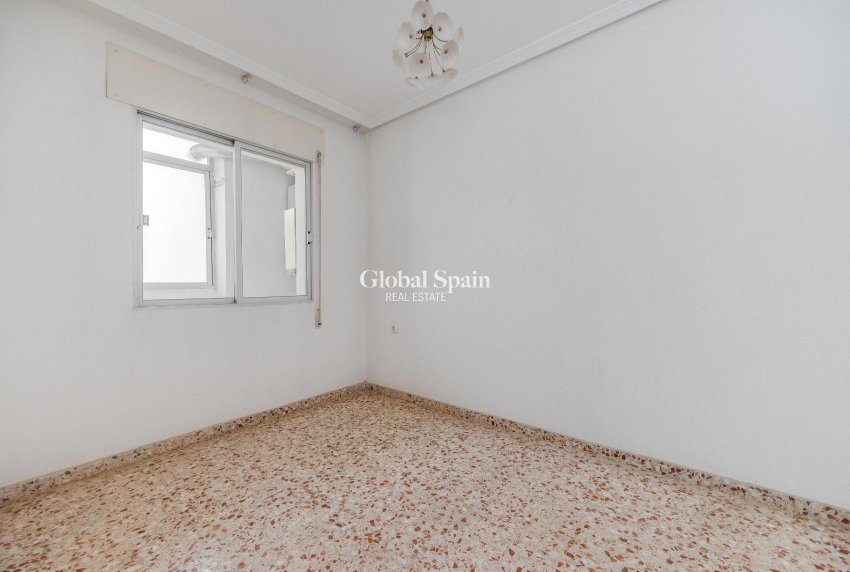 Resale - APARTMENT -
SAN PEDRO DEL PINATAR - Av. Dr Artero Guirao