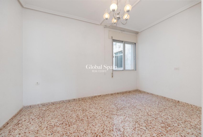 Resale - APARTMENT -
SAN PEDRO DEL PINATAR - Av. Dr Artero Guirao