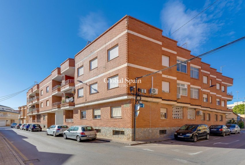 Resale - APARTMENT -
SAN PEDRO DEL PINATAR - Av. Dr Artero Guirao