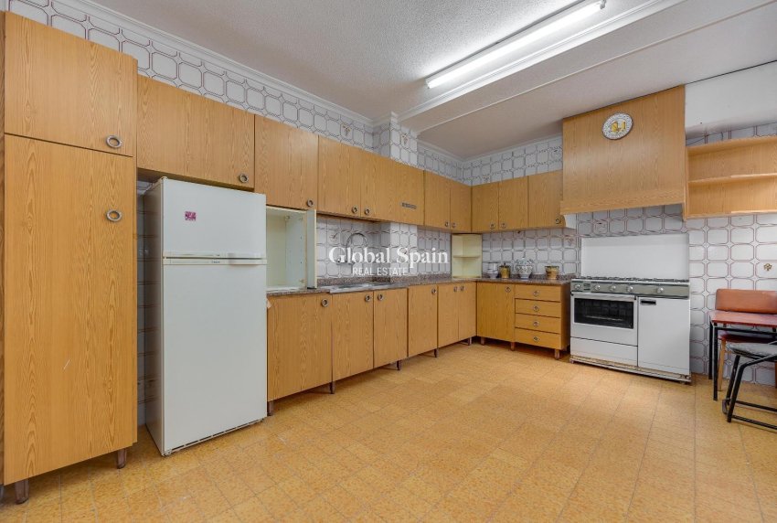 Resale - APARTMENT -
SAN PEDRO DEL PINATAR - Av. Dr Artero Guirao