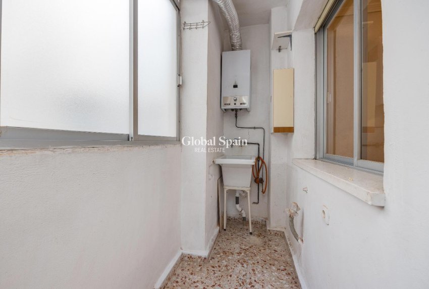 Resale - APARTMENT -
SAN PEDRO DEL PINATAR - Av. Dr Artero Guirao